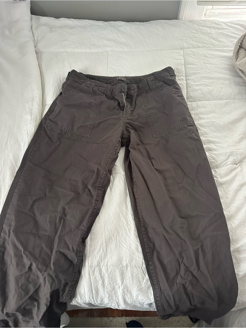 Brandy Melville Cargo Pants in Charcoal Gray